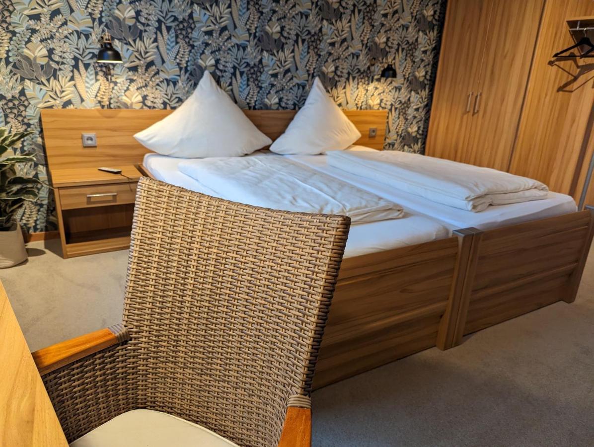 Hotel Paga - Parkgaststaette *